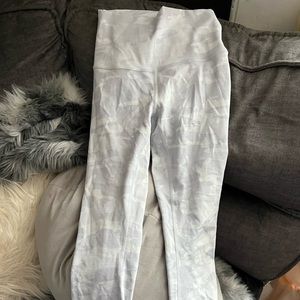 lululemon wunder under high rise tight lululemon leggings worn once